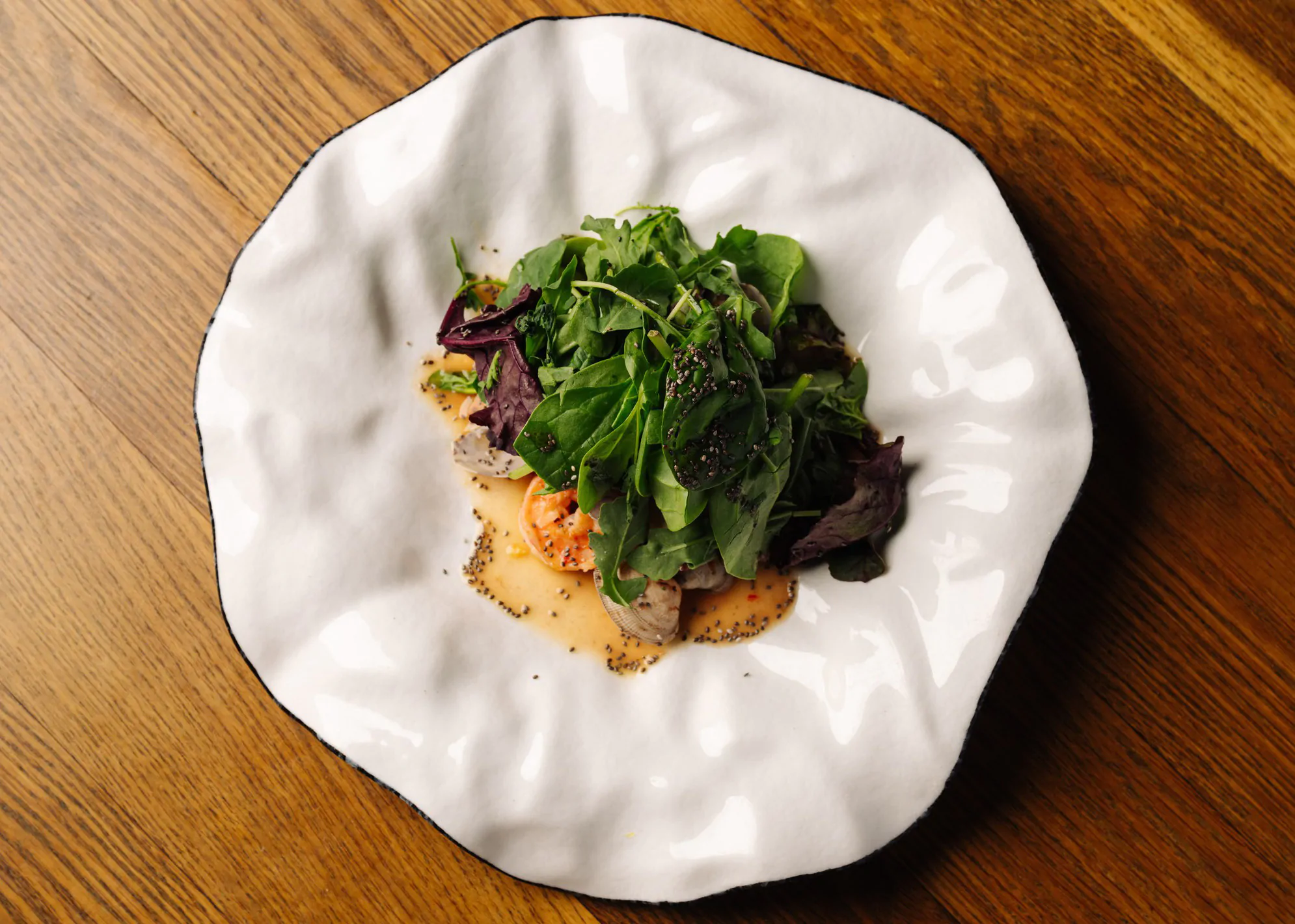 Теплый салат с морепродуктами